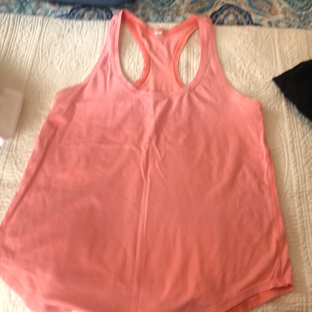 Lululemon T Shirt